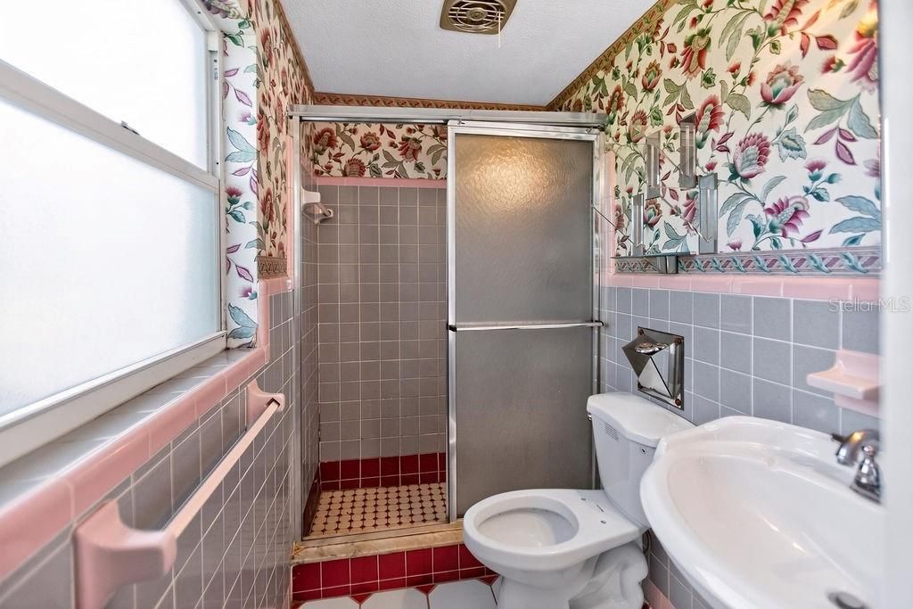 En Venta: $199,900 (4 camas, 3 baños, 3050 Pies cuadrados)