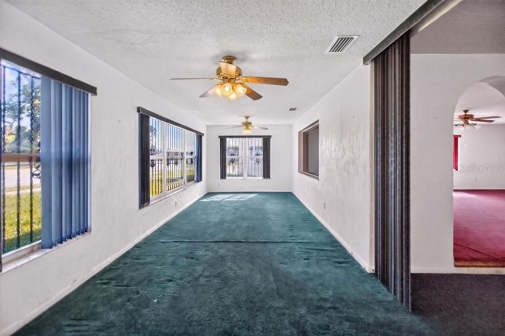 En Venta: $199,900 (4 camas, 3 baños, 3050 Pies cuadrados)
