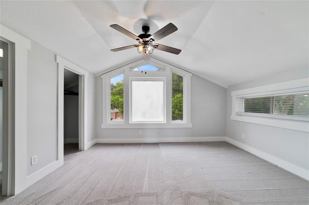 For Sale: $949,900 (4 beds, 4 baths, 4908 Square Feet)