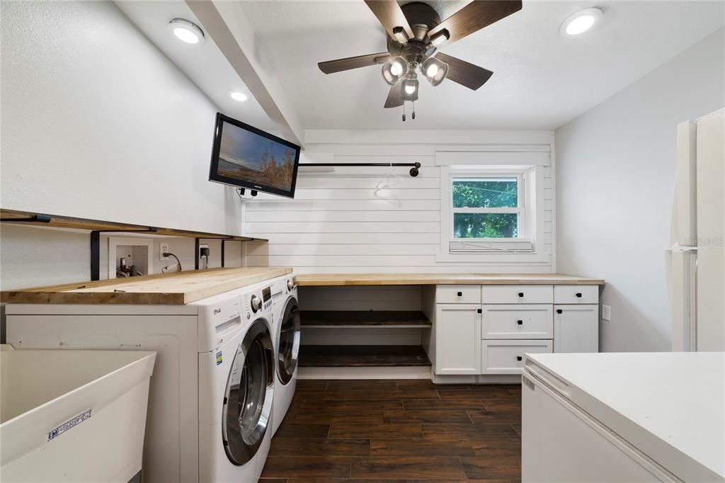 For Sale: $949,900 (4 beds, 4 baths, 4908 Square Feet)