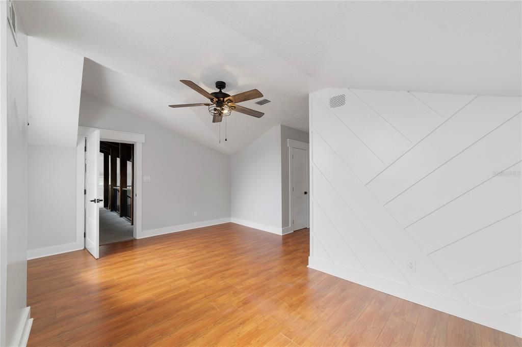 For Sale: $949,900 (4 beds, 4 baths, 4908 Square Feet)