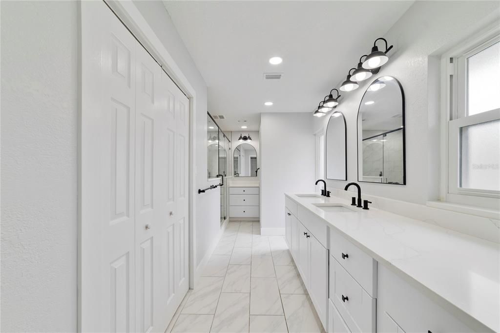 For Sale: $949,900 (4 beds, 4 baths, 4908 Square Feet)