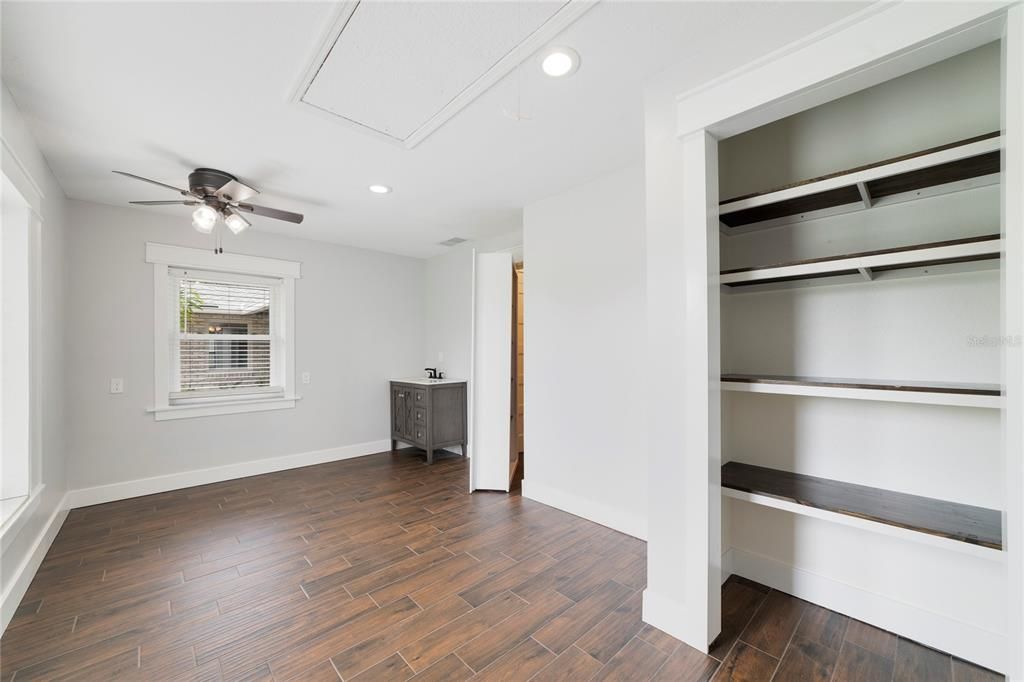 For Sale: $949,900 (4 beds, 4 baths, 4908 Square Feet)