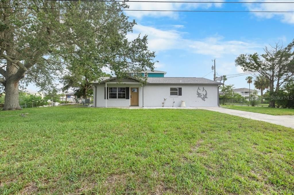 En Venta: $440,000 (3 camas, 2 baños, 1160 Pies cuadrados)