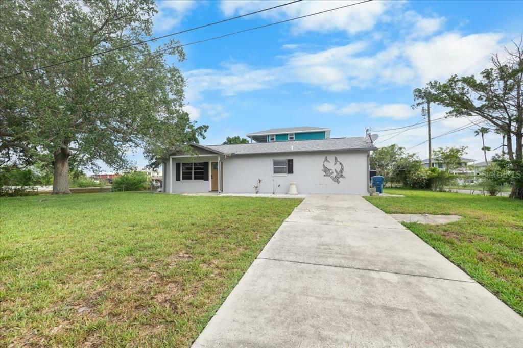 En Venta: $440,000 (3 camas, 2 baños, 1160 Pies cuadrados)