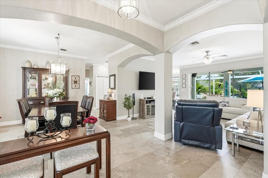 For Sale: $599,900 (4 beds, 2 baths, 2072 Square Feet)