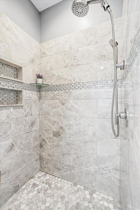 For Sale: $599,900 (4 beds, 2 baths, 2072 Square Feet)