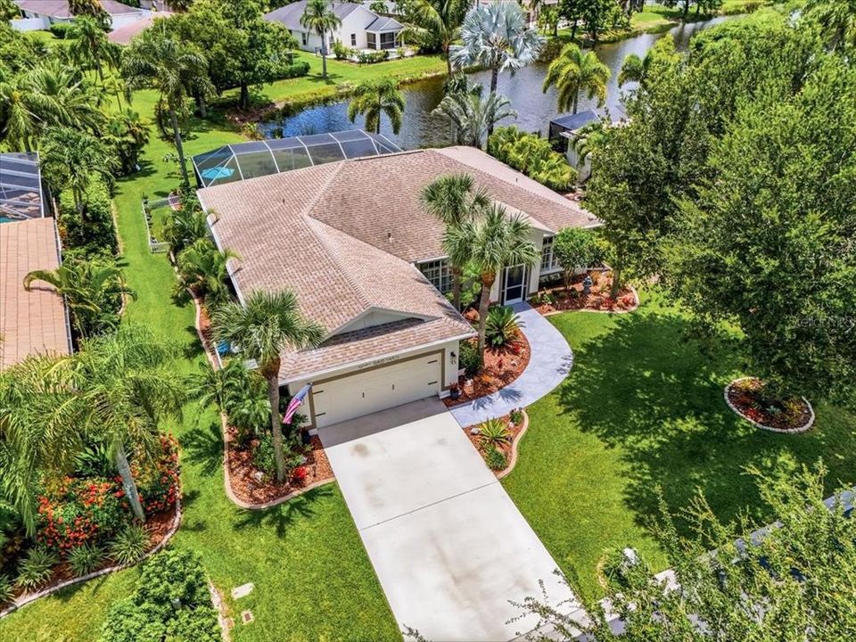 For Sale: $599,900 (4 beds, 2 baths, 2072 Square Feet)