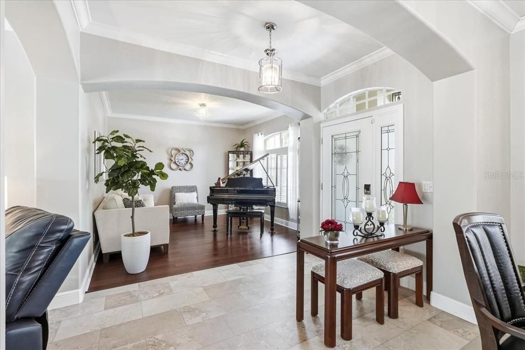 For Sale: $599,900 (4 beds, 2 baths, 2072 Square Feet)