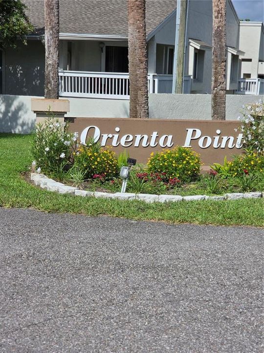 For Rent: $2,000 (3 beds, 3 baths, 1487 Square Feet)