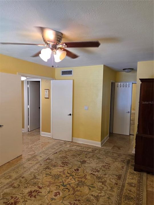 For Rent: $2,000 (3 beds, 3 baths, 1487 Square Feet)