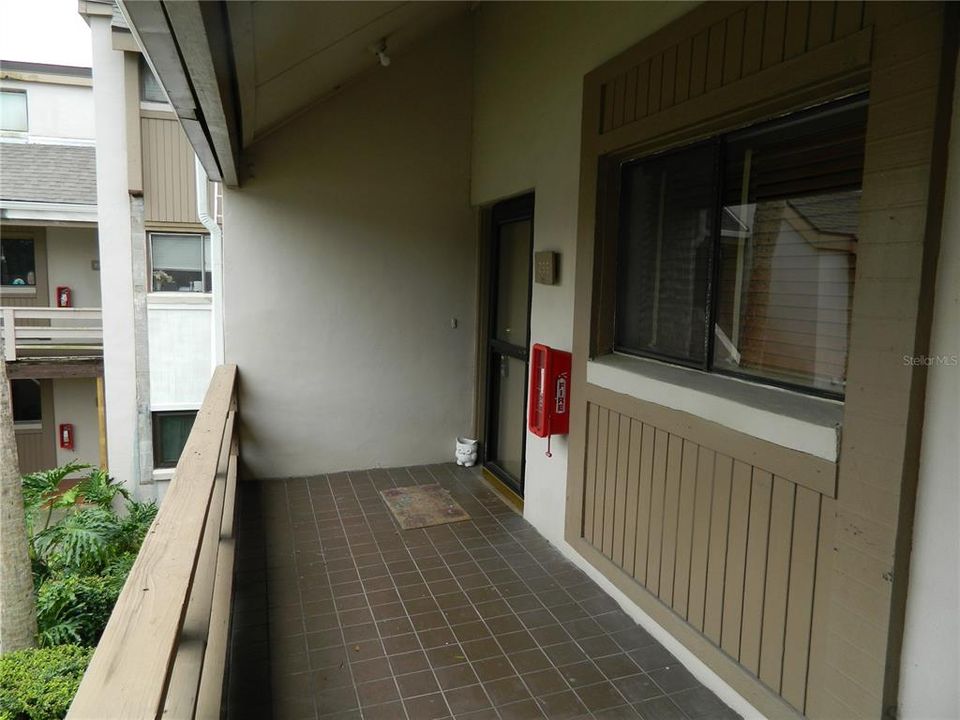For Rent: $2,000 (3 beds, 3 baths, 1487 Square Feet)