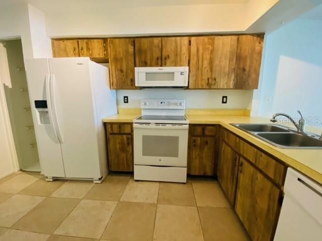 En Renta: $1,795 (2 camas, 2 baños, 1049 Pies cuadrados)