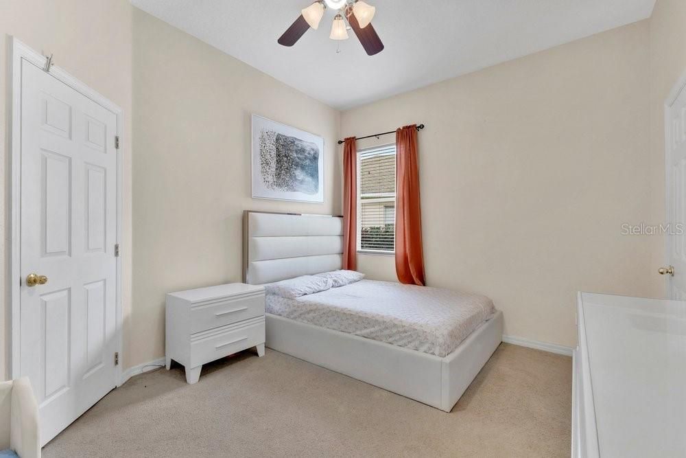 For Sale: $560,000 (4 beds, 3 baths, 3031 Square Feet)