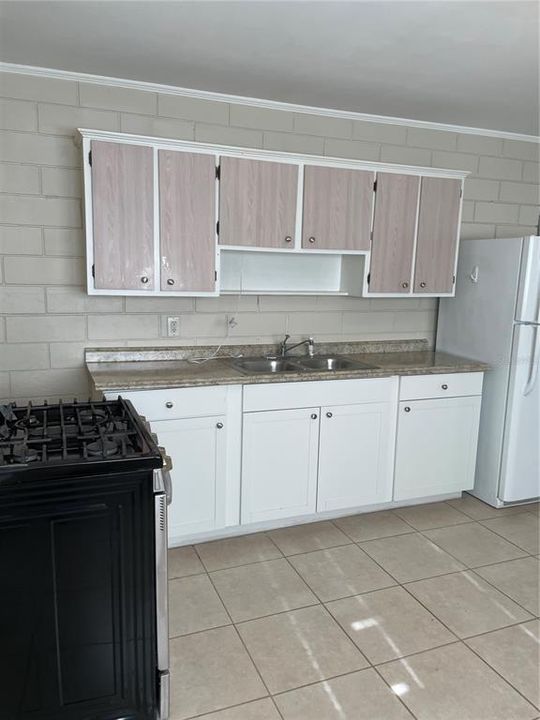 For Sale: $329,900 (4 beds, 2 baths, 1536 Square Feet)