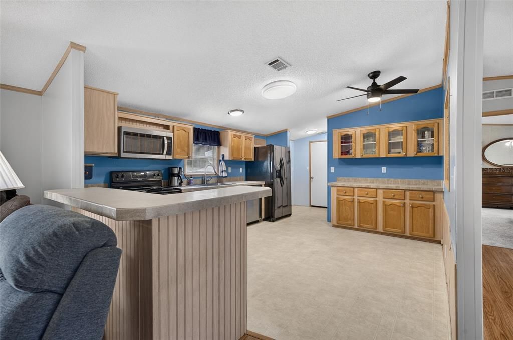 For Sale: $264,900 (3 beds, 2 baths, 1558 Square Feet)