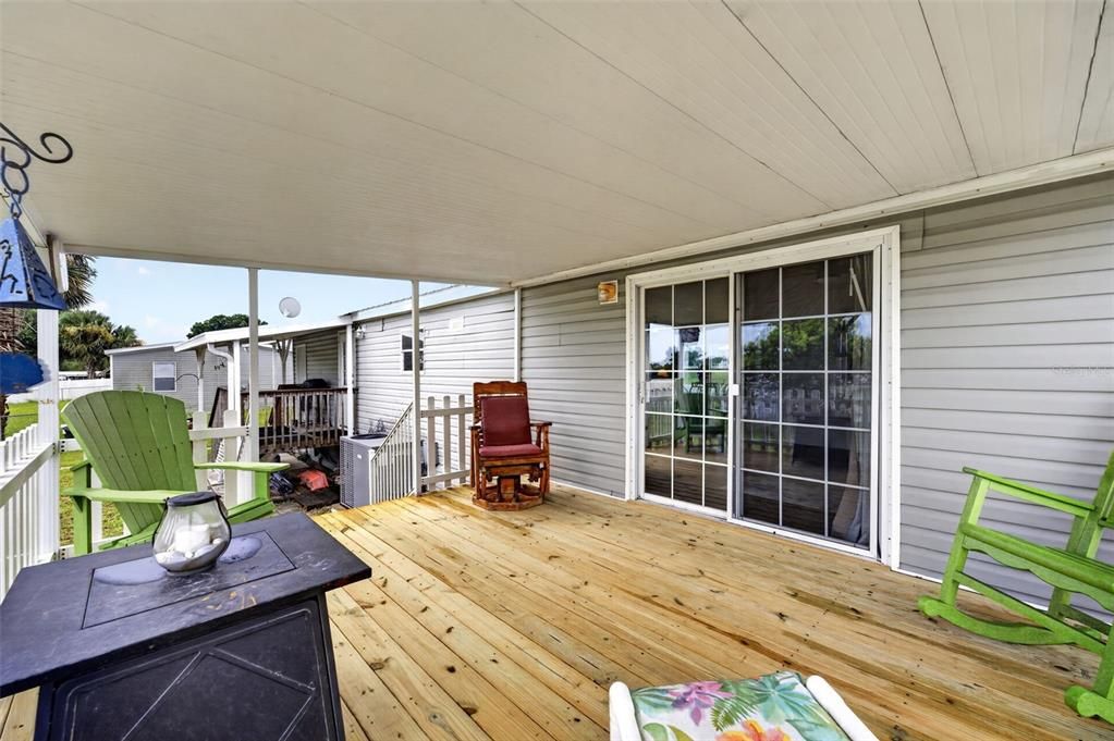 For Sale: $264,900 (3 beds, 2 baths, 1558 Square Feet)