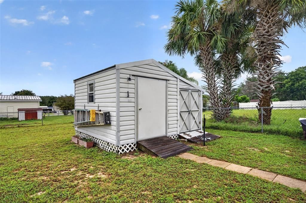 For Sale: $264,900 (3 beds, 2 baths, 1558 Square Feet)