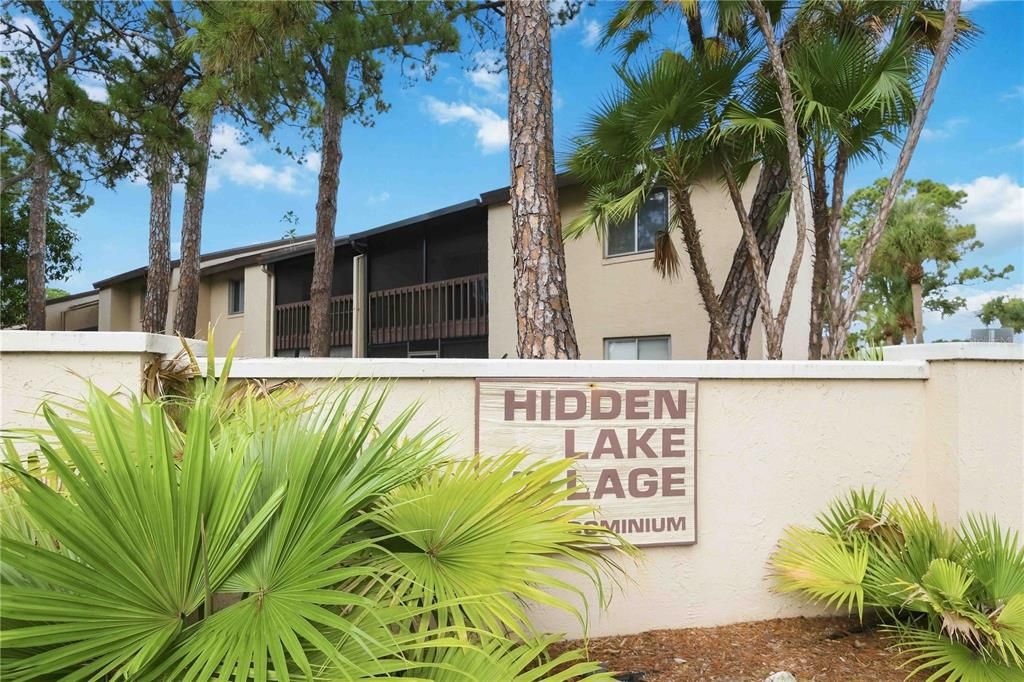 For Sale: $145,000 (2 beds, 2 baths, 967 Square Feet)