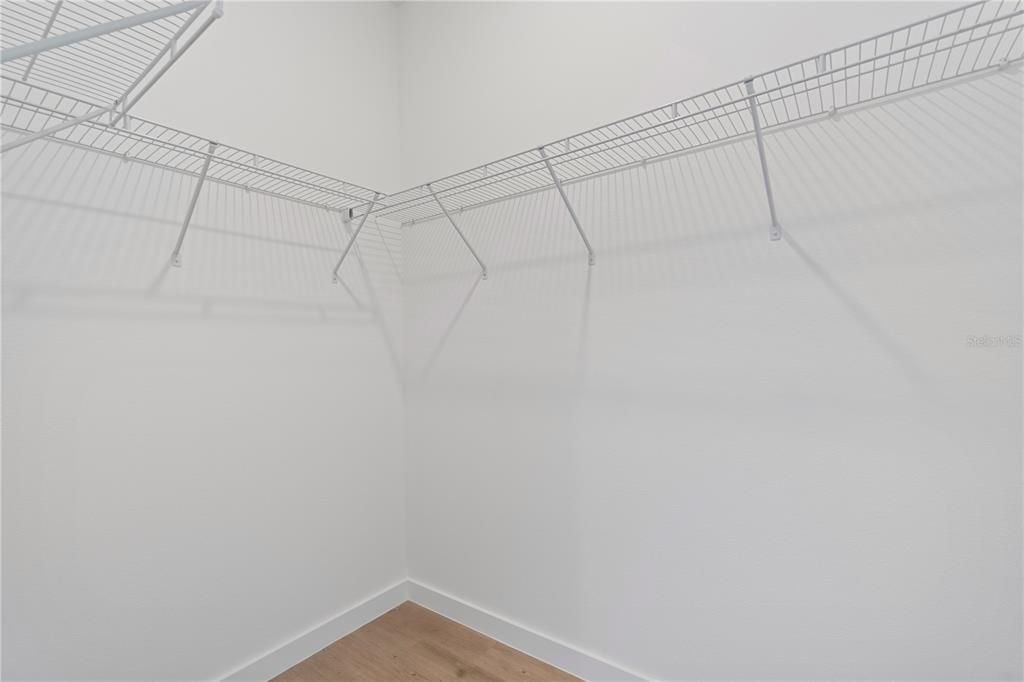 В аренду: $1,950 (3 спален, 3 ванн, 1361 Квадратных фут)