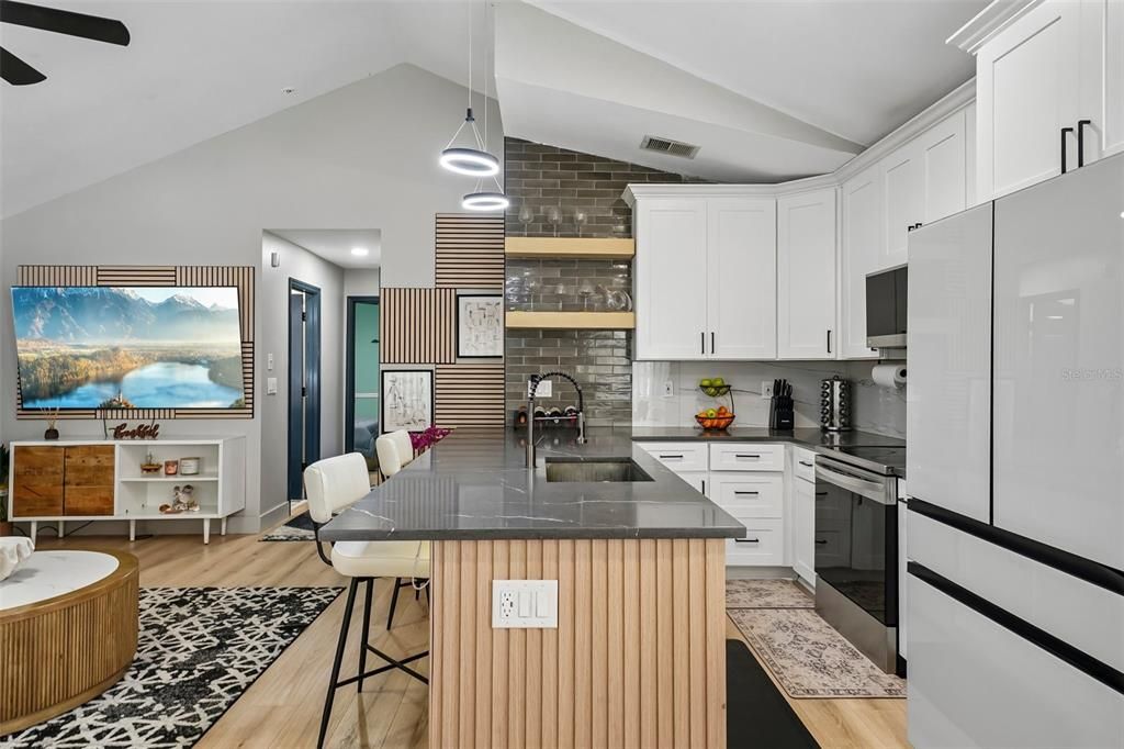 En Venta: $469,900 (3 camas, 2 baños, 1892 Pies cuadrados)