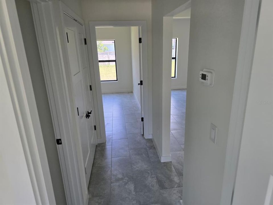 En Renta: $2,050 (3 camas, 2 baños, 1706 Pies cuadrados)
