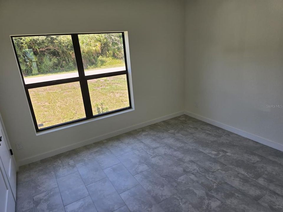 En Renta: $2,050 (3 camas, 2 baños, 1706 Pies cuadrados)