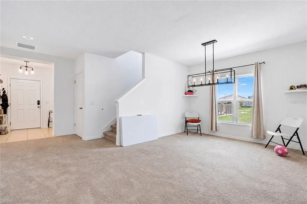 На продажу: $425,000 (5 спален, 3 ванн, 3309 Квадратных фут)