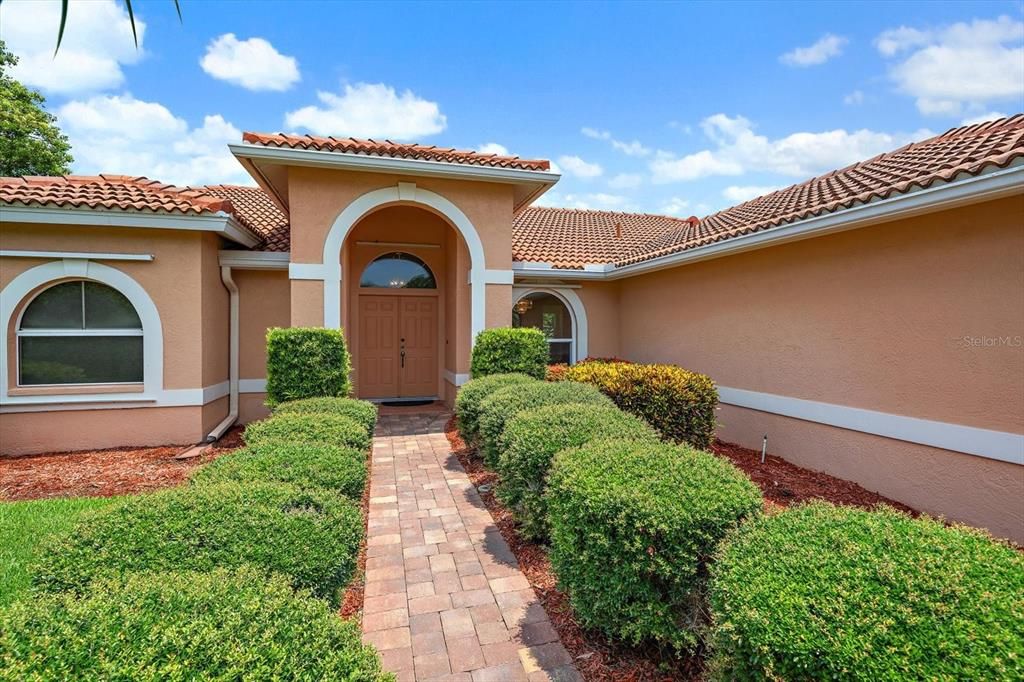For Sale: $479,500 (3 beds, 2 baths, 2100 Square Feet)