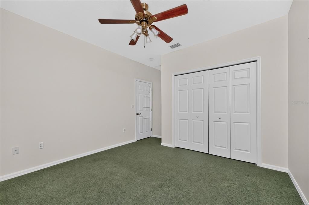 For Sale: $359,000 (4 beds, 2 baths, 2006 Square Feet)