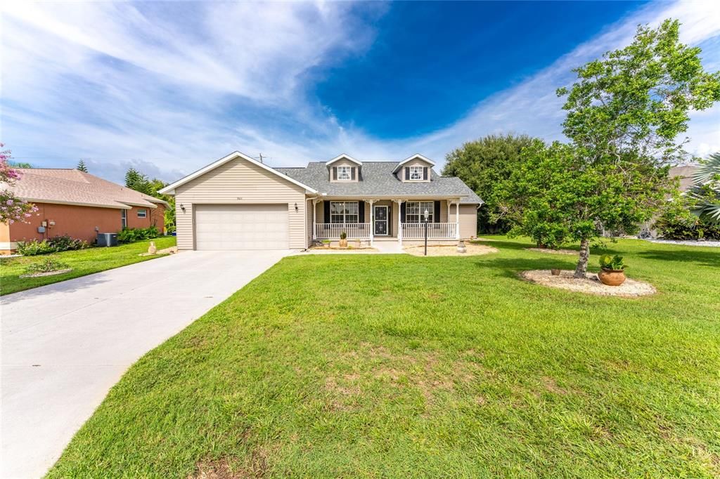 For Sale: $359,000 (4 beds, 2 baths, 2006 Square Feet)