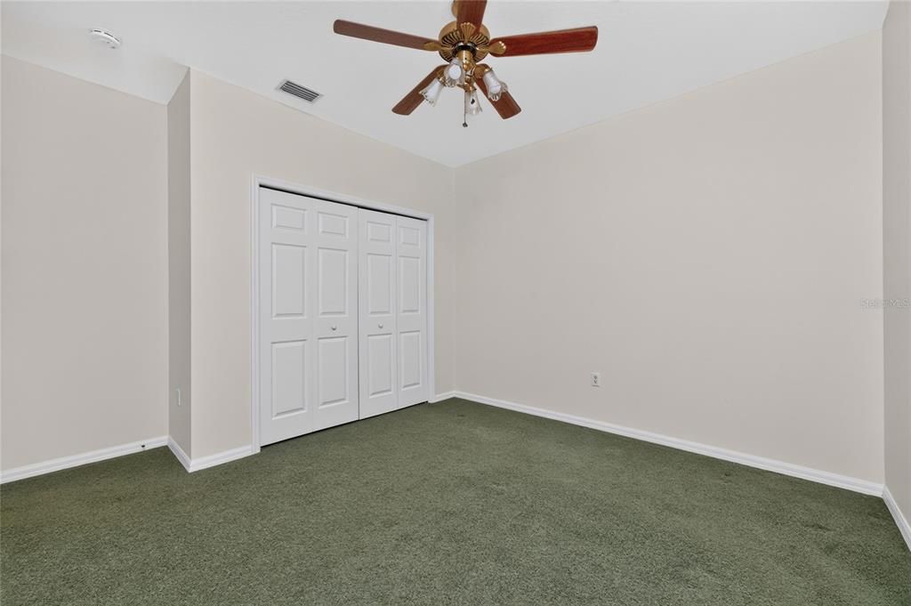 For Sale: $359,000 (4 beds, 2 baths, 2006 Square Feet)