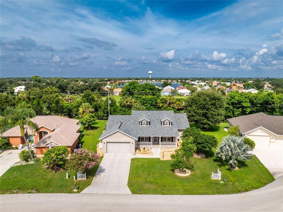 For Sale: $359,000 (4 beds, 2 baths, 2006 Square Feet)