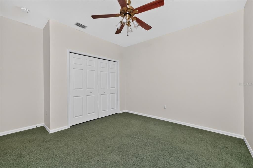 For Sale: $359,000 (4 beds, 2 baths, 2006 Square Feet)