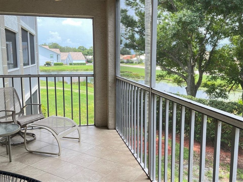 For Sale: $134,600 (2 beds, 2 baths, 1042 Square Feet)