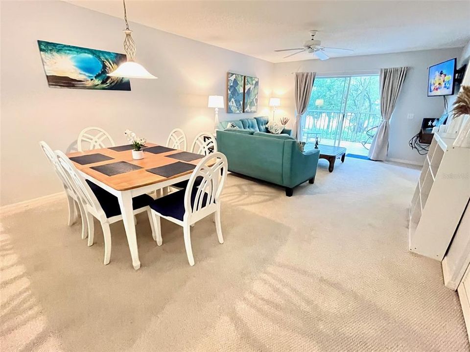 For Sale: $134,600 (2 beds, 2 baths, 1042 Square Feet)