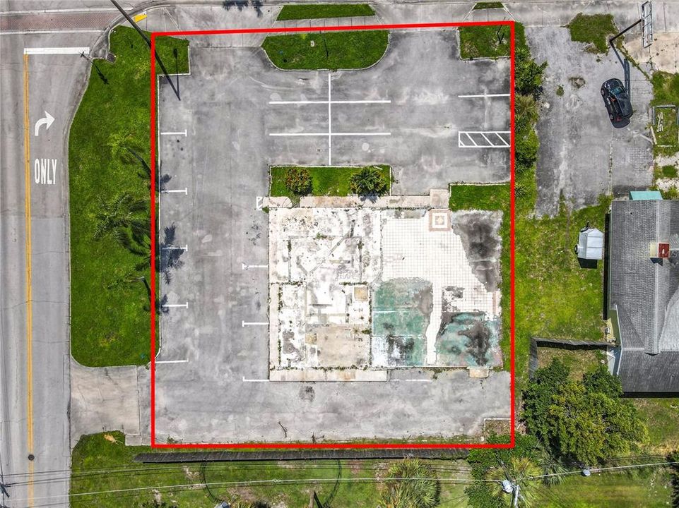 For Sale: $549,900 (0.39 acres)