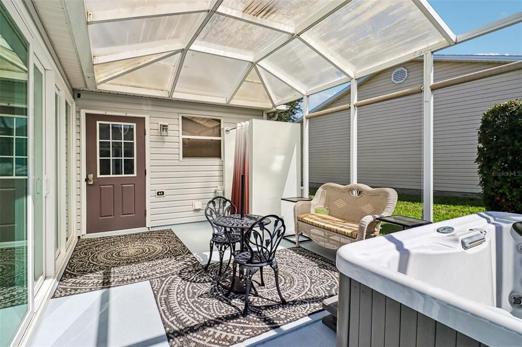 : $365,000 (2 camas, 2 baños, 1142 Pies cuadrados)
