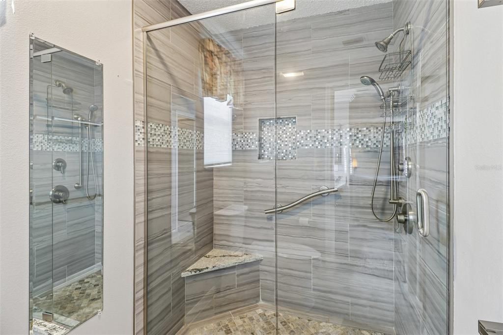 : $365,000 (2 camas, 2 baños, 1142 Pies cuadrados)