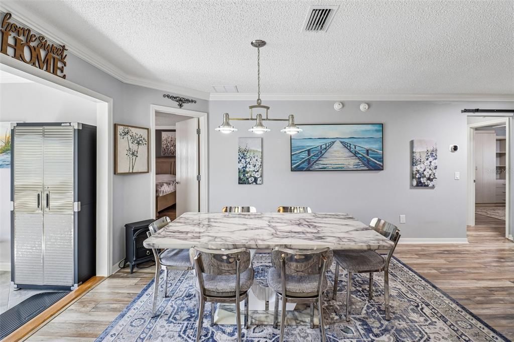 : $365,000 (2 camas, 2 baños, 1142 Pies cuadrados)