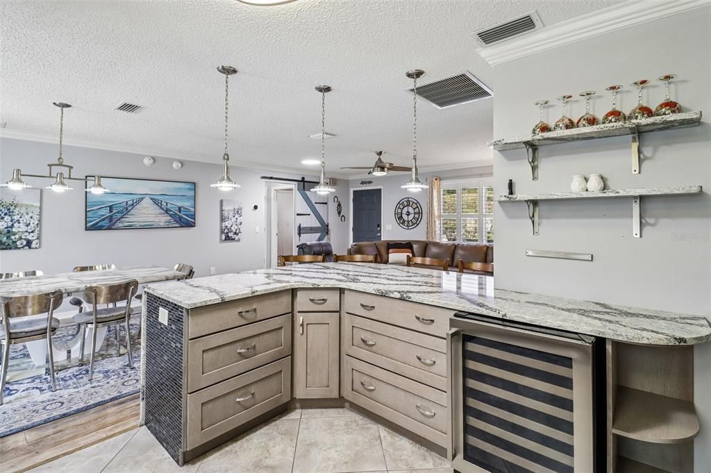 : $365,000 (2 camas, 2 baños, 1142 Pies cuadrados)