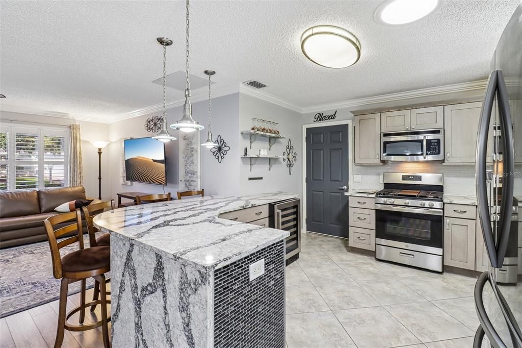 : $365,000 (2 camas, 2 baños, 1142 Pies cuadrados)
