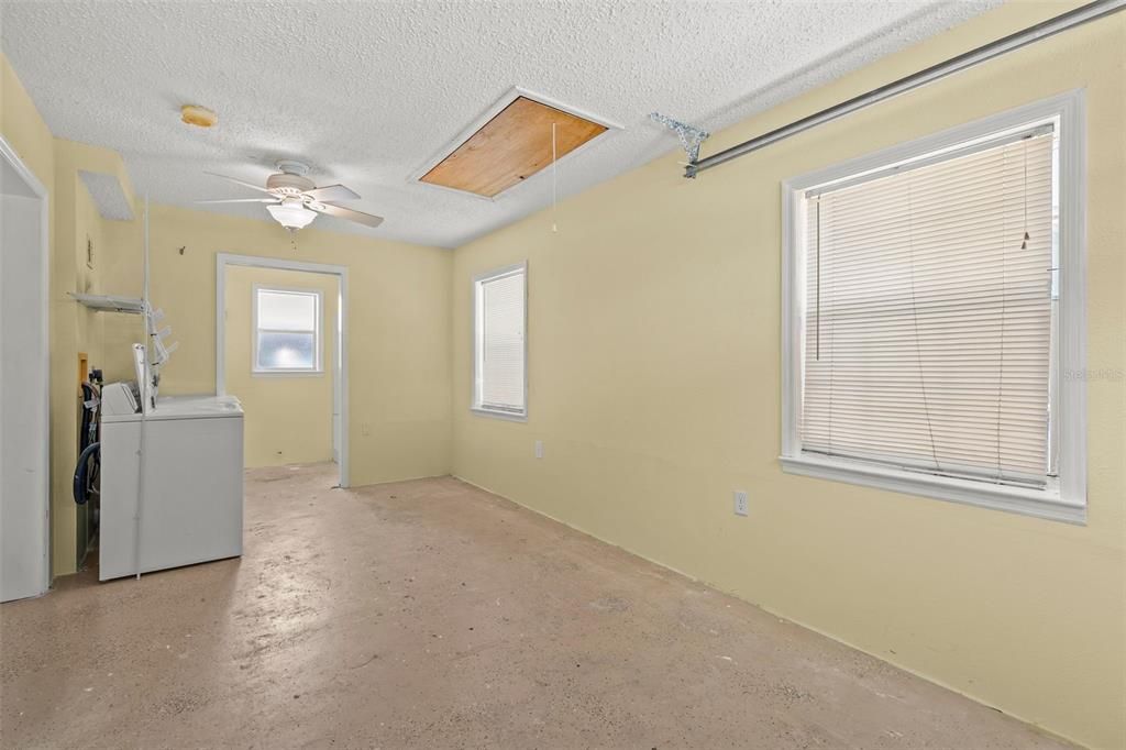 For Sale: $389,900 (3 beds, 2 baths, 1534 Square Feet)