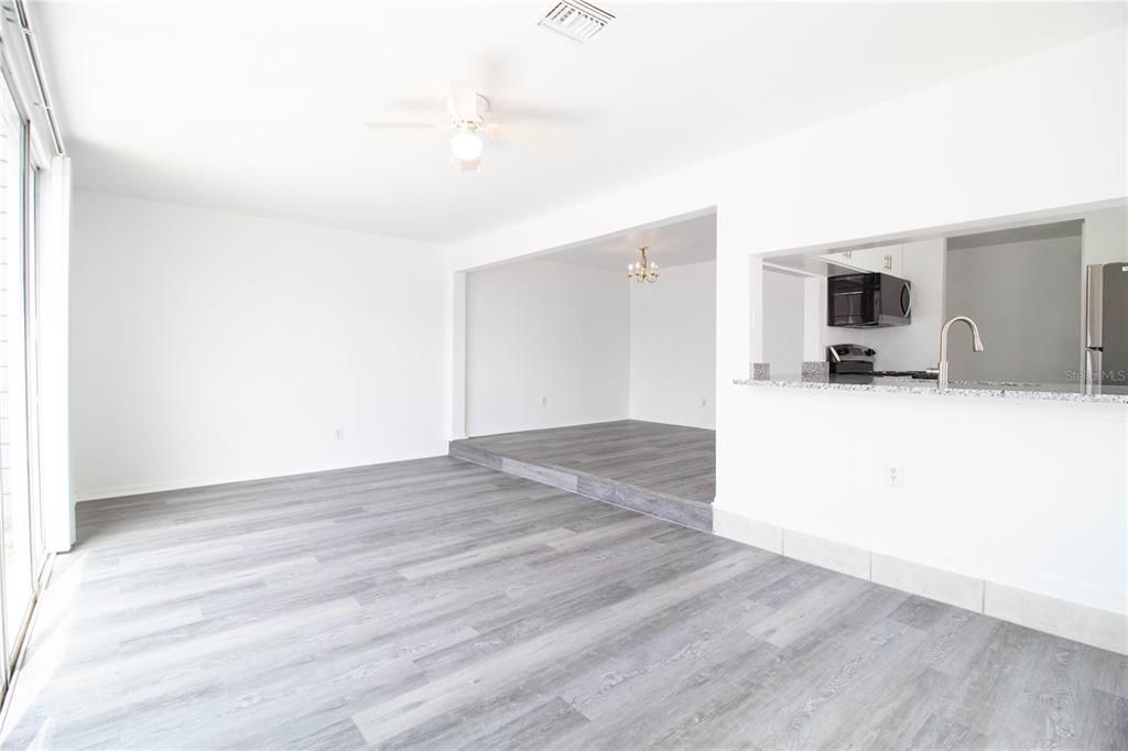 For Rent: $1,750 (3 beds, 2 baths, 1575 Square Feet)