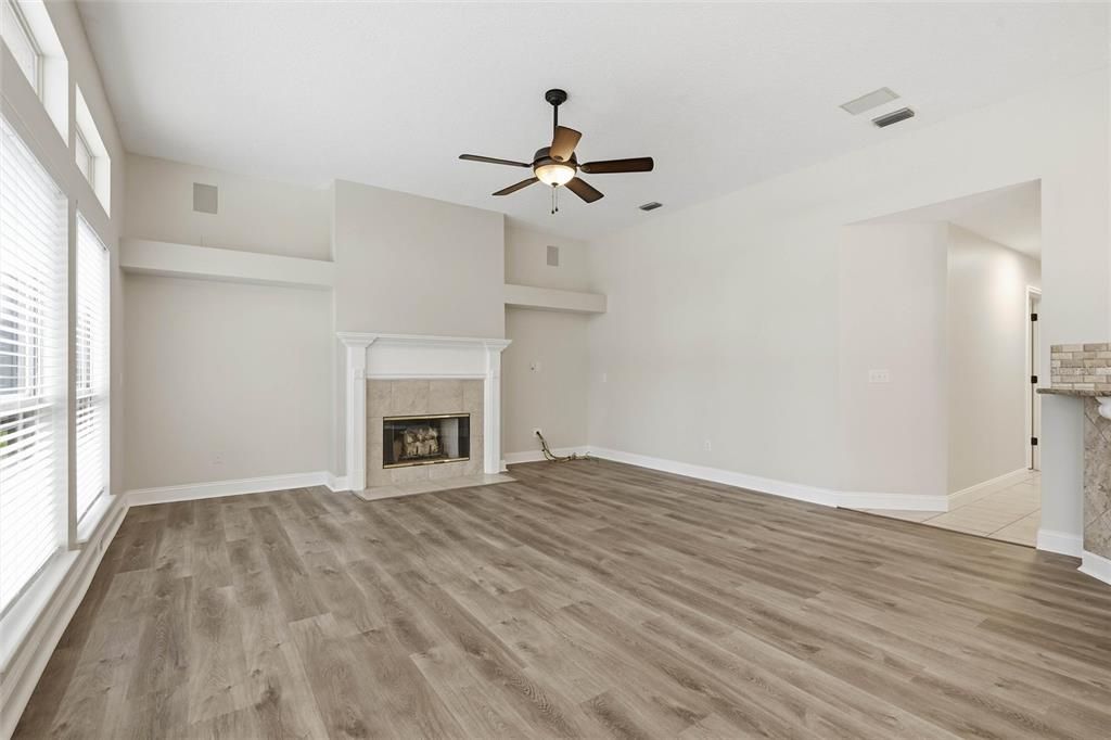 For Sale: $684,900 (5 beds, 4 baths, 2772 Square Feet)