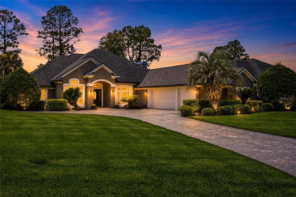 For Sale: $684,900 (5 beds, 4 baths, 2772 Square Feet)