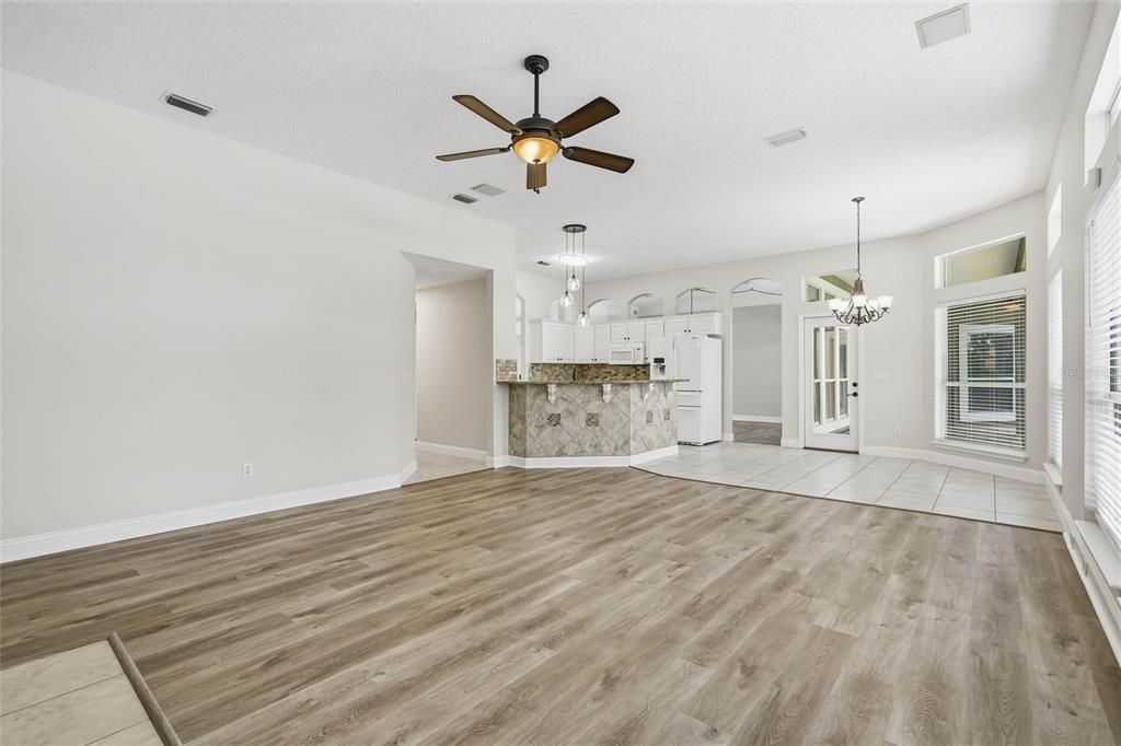 For Sale: $684,900 (5 beds, 4 baths, 2772 Square Feet)