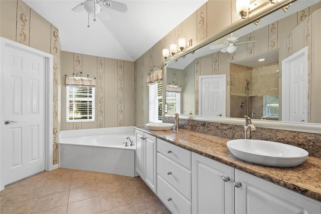 For Sale: $684,900 (5 beds, 4 baths, 2772 Square Feet)