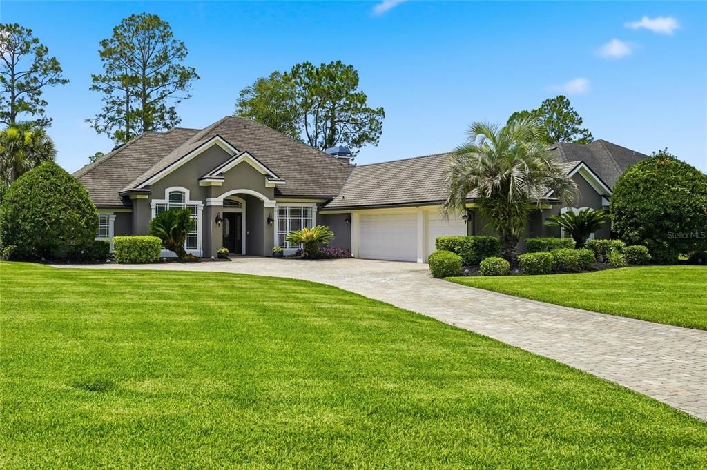 For Sale: $684,900 (5 beds, 4 baths, 2772 Square Feet)