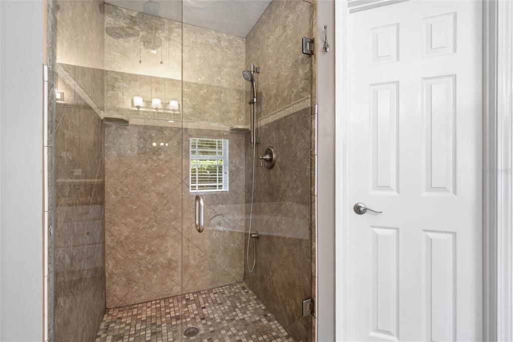 For Sale: $684,900 (5 beds, 4 baths, 2772 Square Feet)